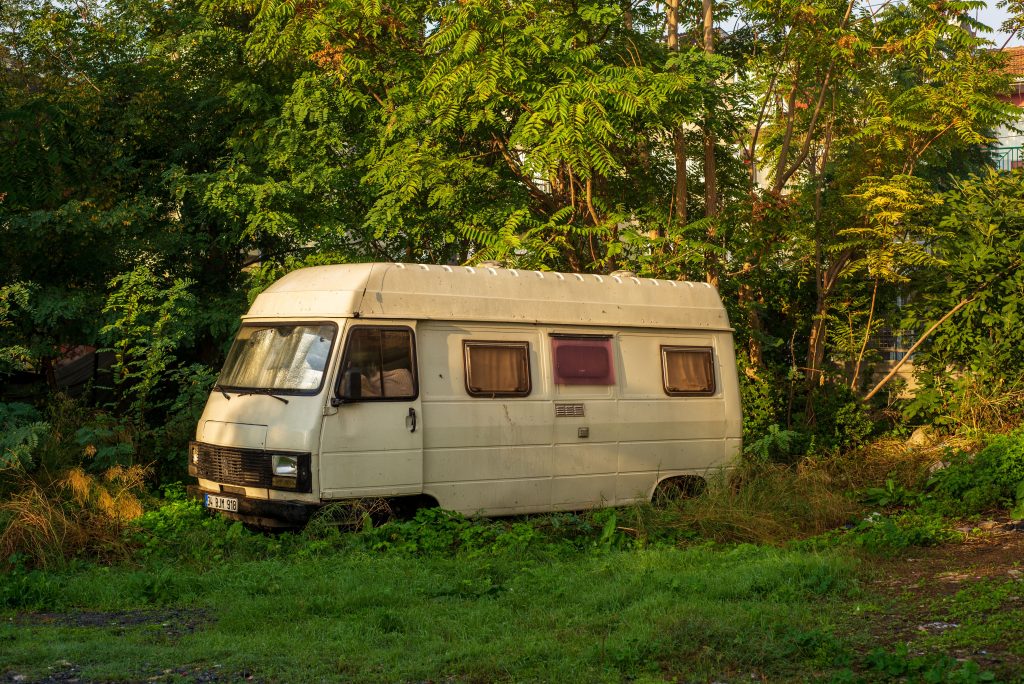 RV removal company for motorhomes, travel trailers, and 5th wheels